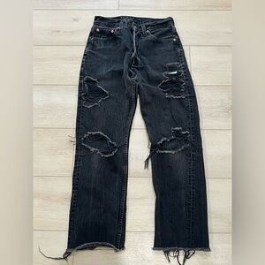 LEVI’S :: 501 JEANS